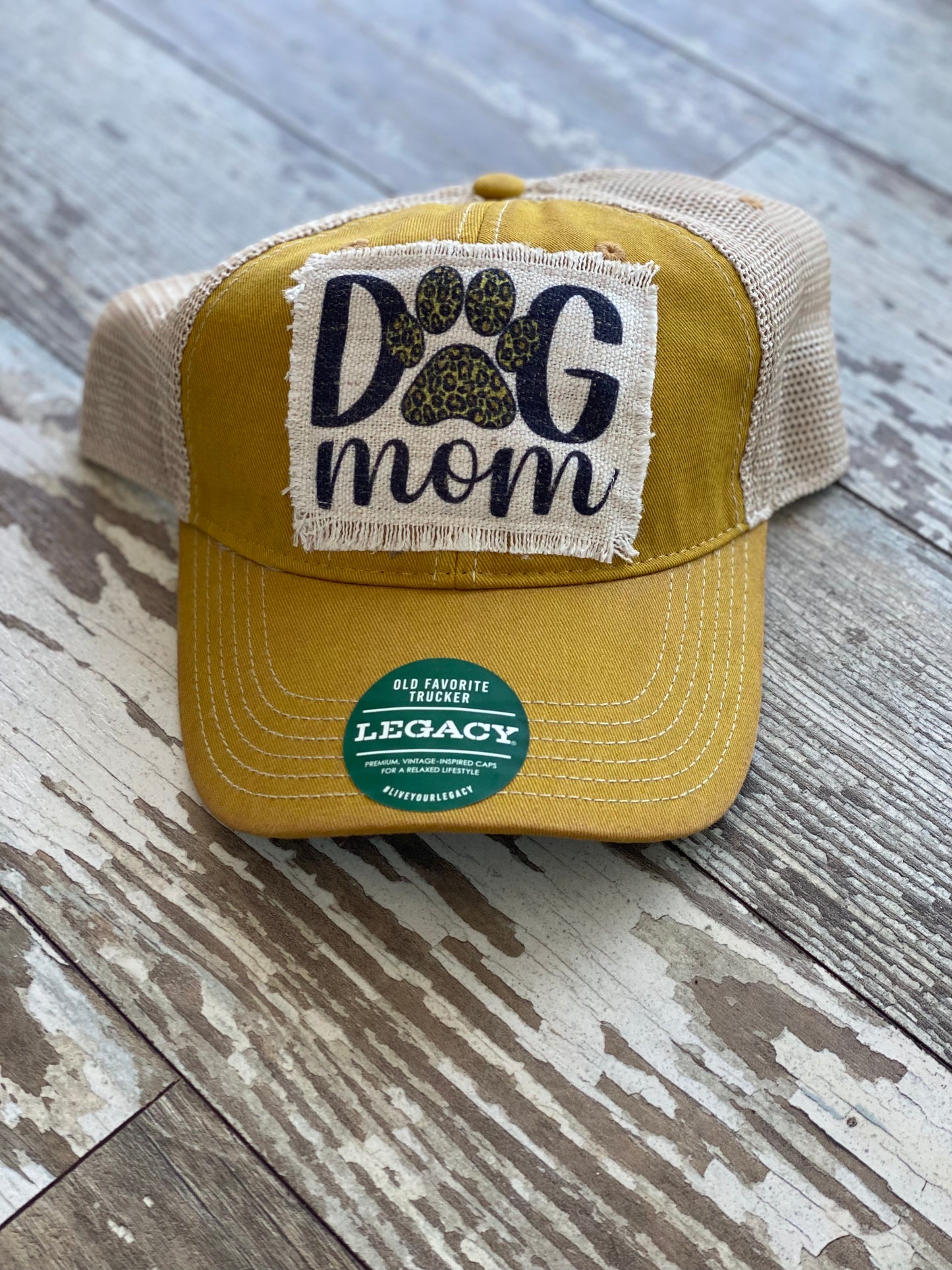 Gold/Birch - Dog Mom